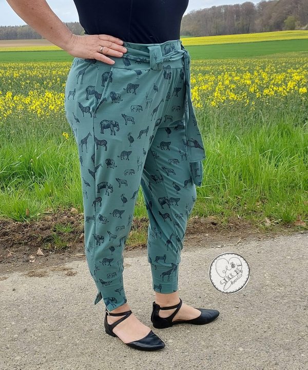 BlueSpringPants2